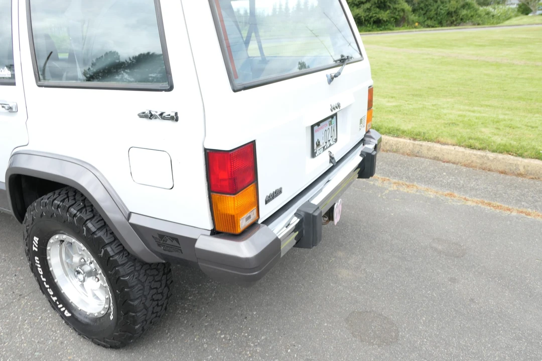 1992 Jeep XJ Cherokee - Image 26 of 31