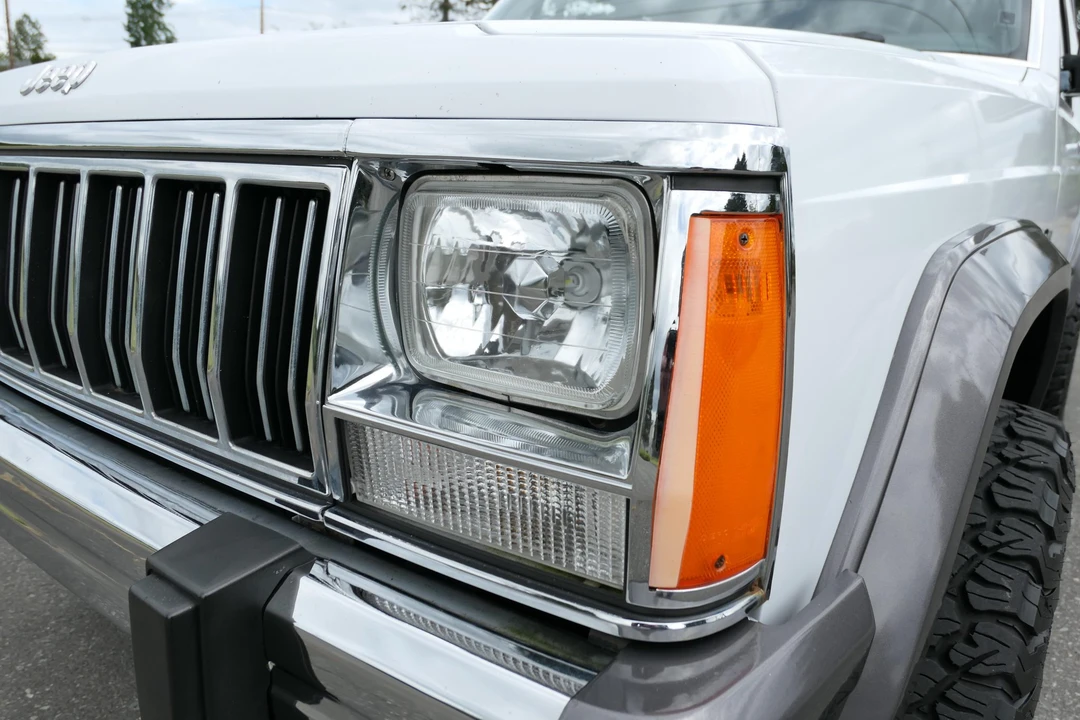 1992 Jeep XJ Cherokee - Image 13 of 31