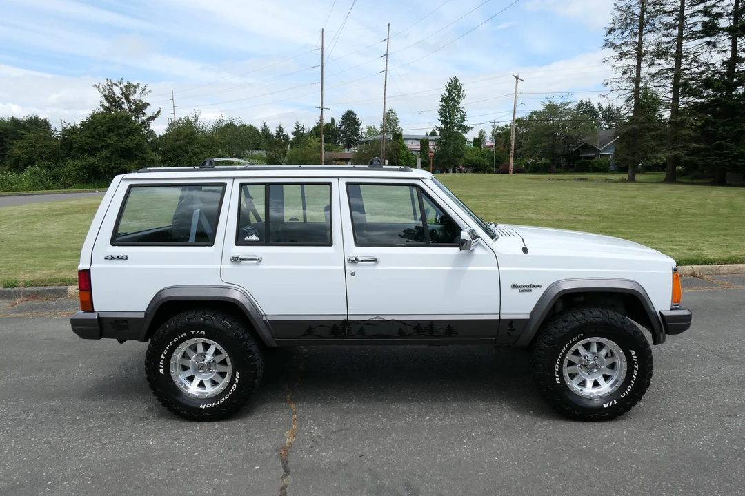 1992 Jeep XJ Cherokee - Image 9 of 31