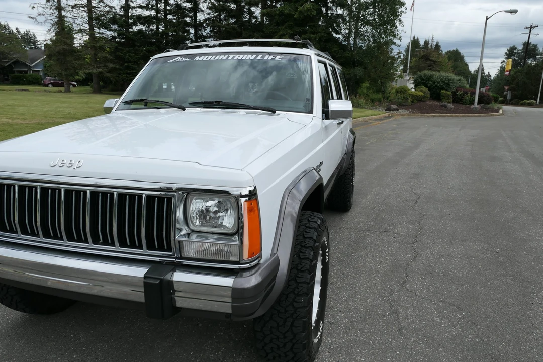 1992 Jeep XJ Cherokee - Image 16 of 31