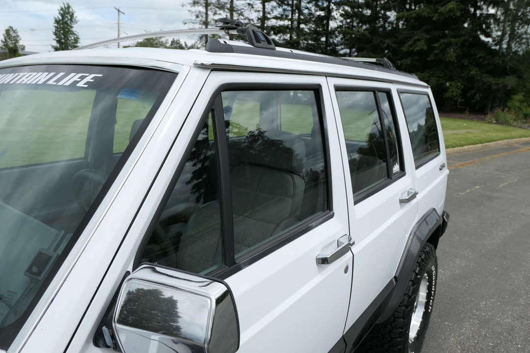 1992 Jeep XJ Cherokee - Image 19 of 31