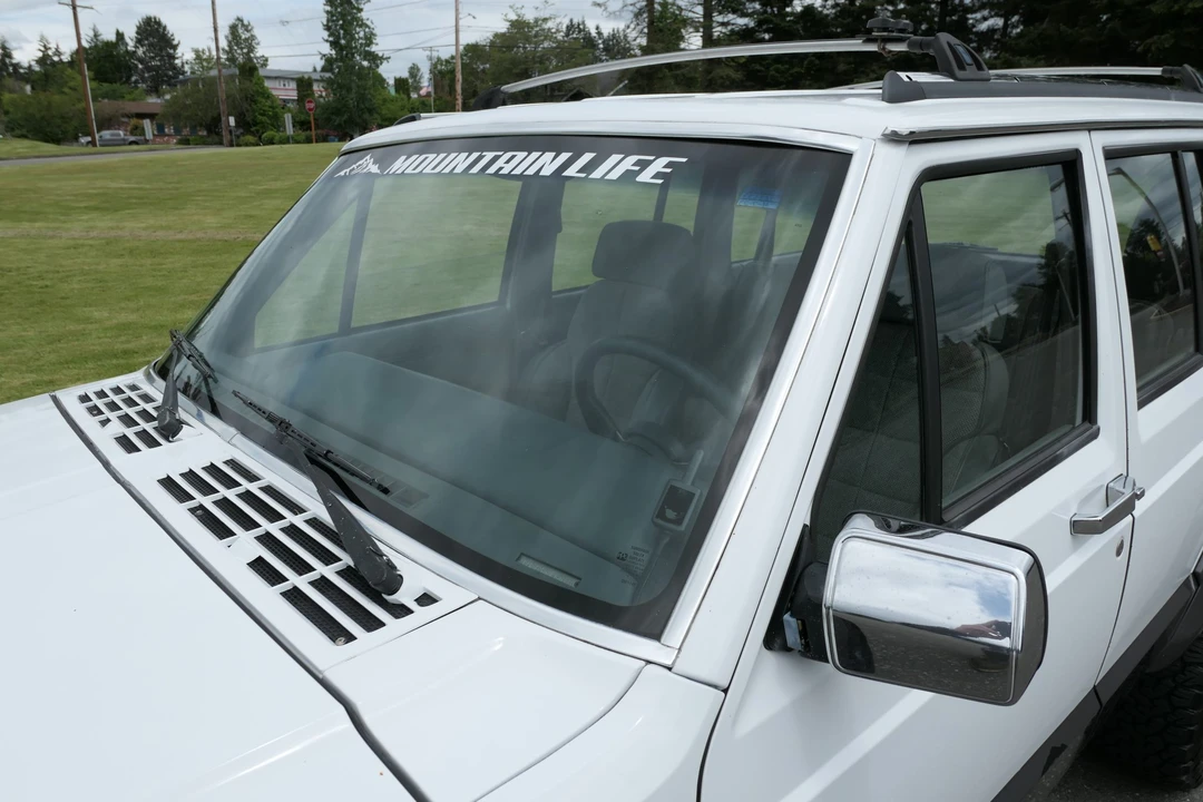 1992 Jeep XJ Cherokee - Image 18 of 31