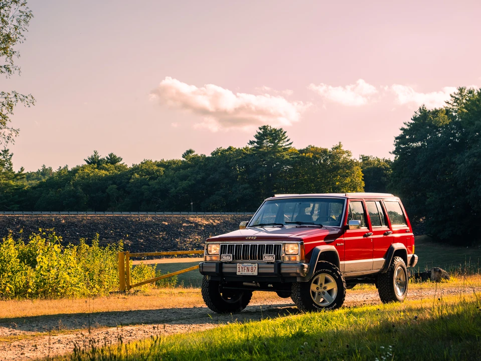 1992 Jeep XJ Cherokee - Image 16 of 31