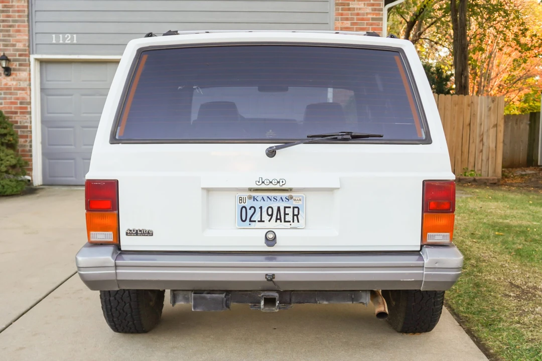 1992 Jeep XJ Cherokee - Image 5 of 31