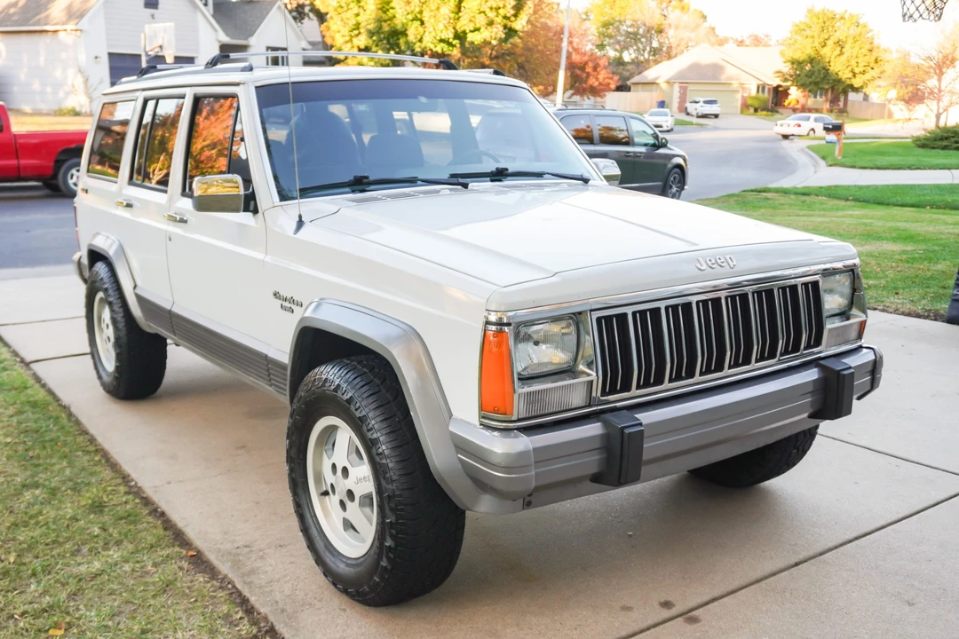 1992 Jeep XJ Cherokee - Image 8 of 31