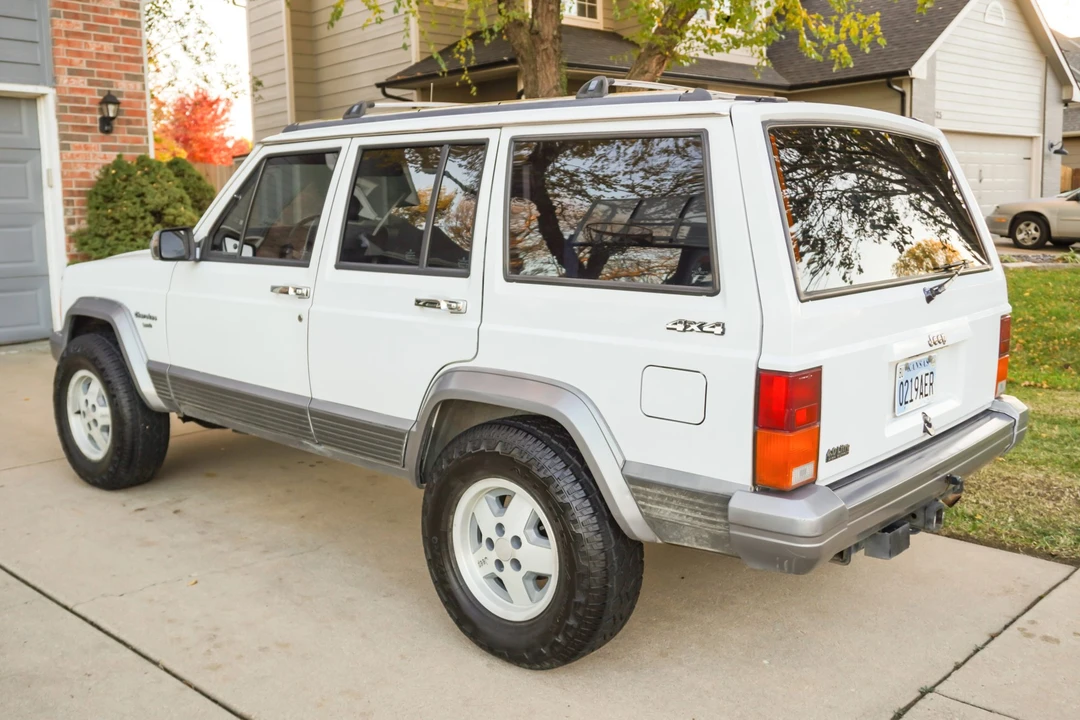 1992 Jeep XJ Cherokee - Image 4 of 31