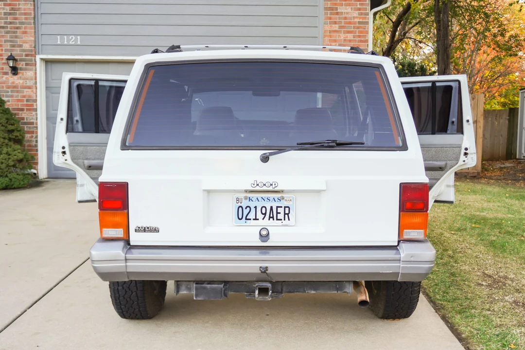 1992 Jeep XJ Cherokee - Image 12 of 31