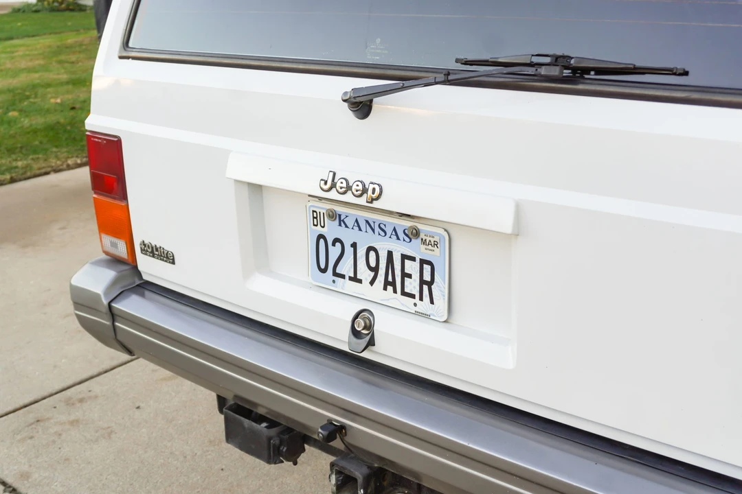 1992 Jeep XJ Cherokee - Image 27 of 31