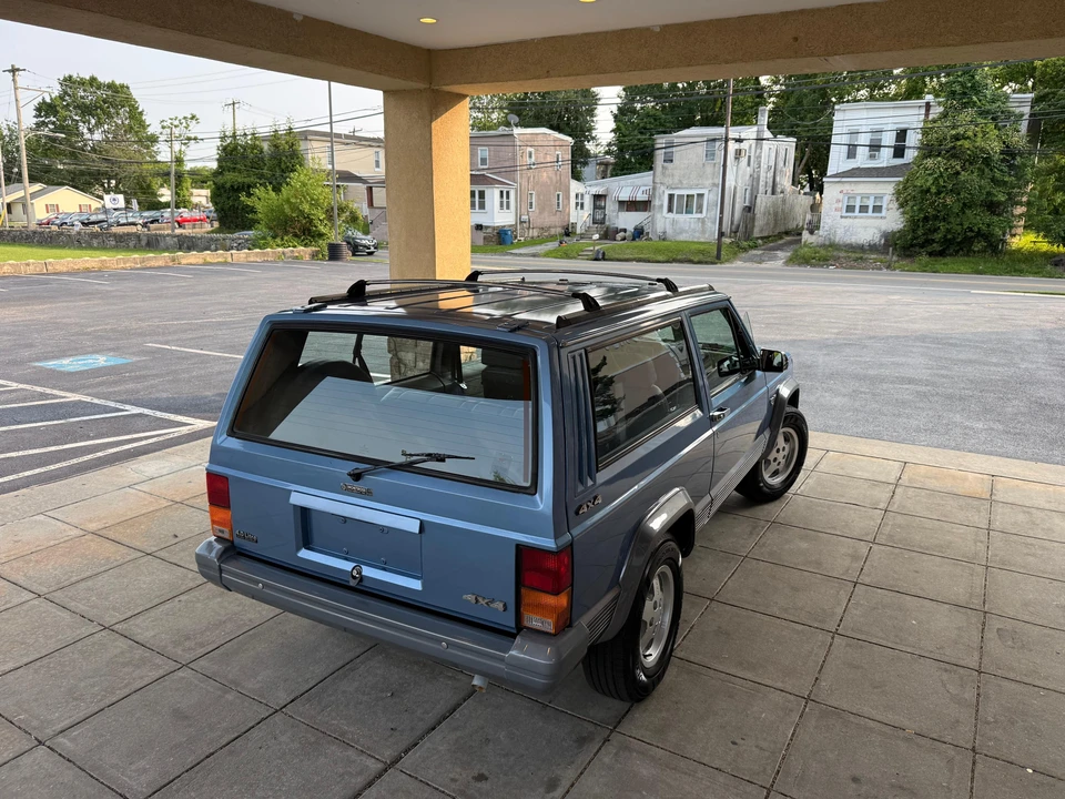 1992 Jeep XJ Cherokee - Image 13 of 31