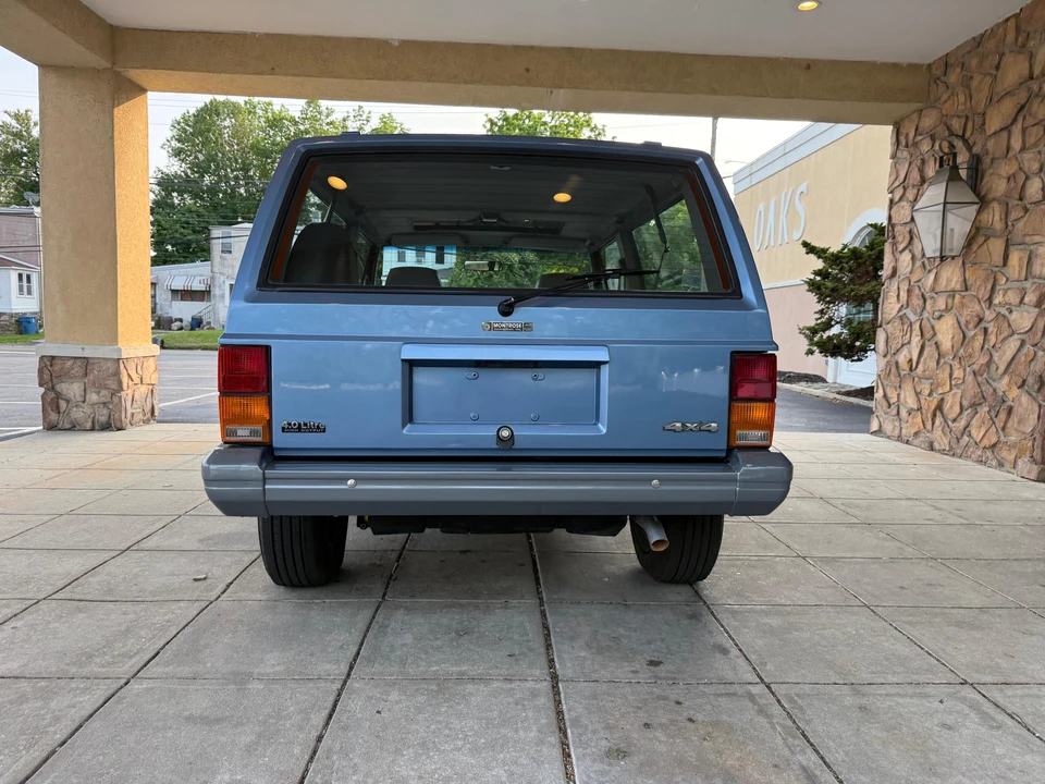 1992 Jeep XJ Cherokee - Image 11 of 31