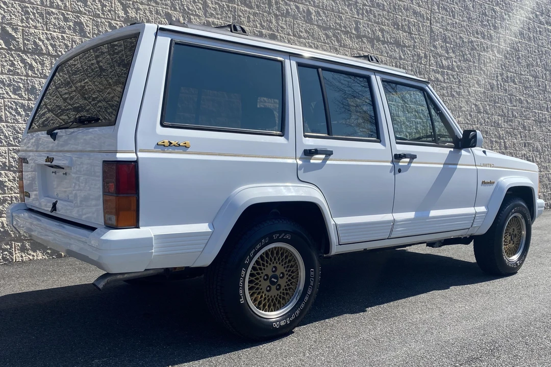 1992 Jeep XJ Cherokee - Image 9 of 31