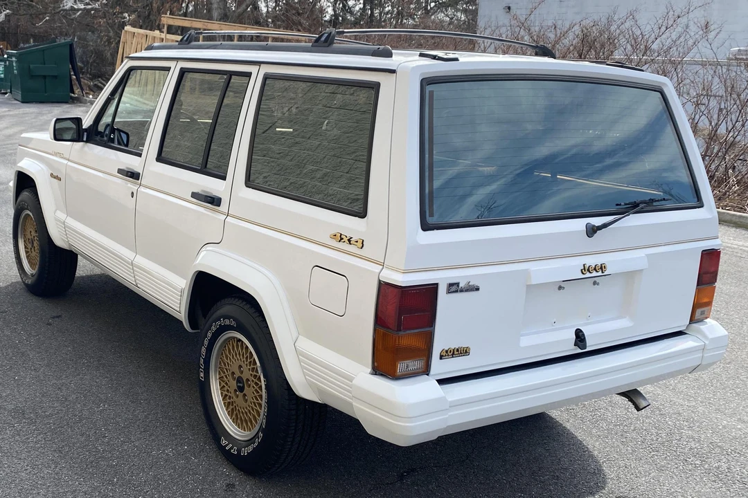 1992 Jeep XJ Cherokee - Image 7 of 31