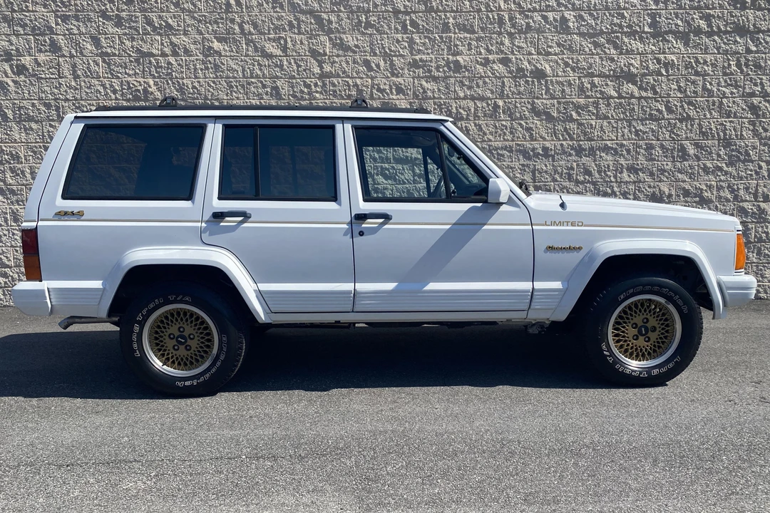 1992 Jeep XJ Cherokee - Image 11 of 31