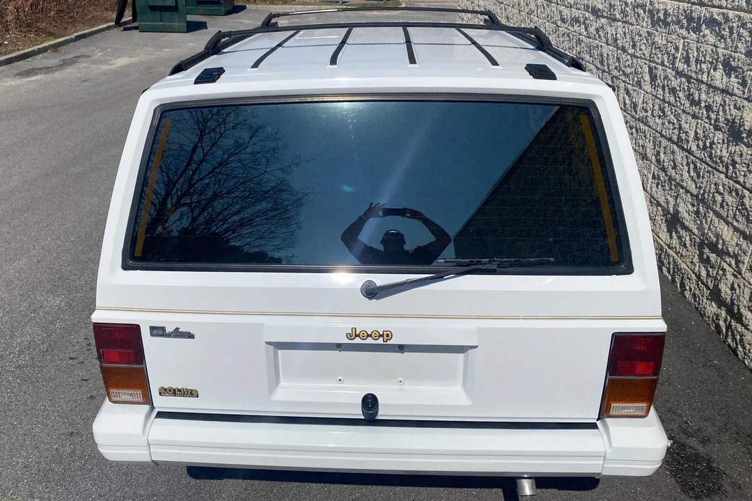 1992 Jeep XJ Cherokee - Image 8 of 31