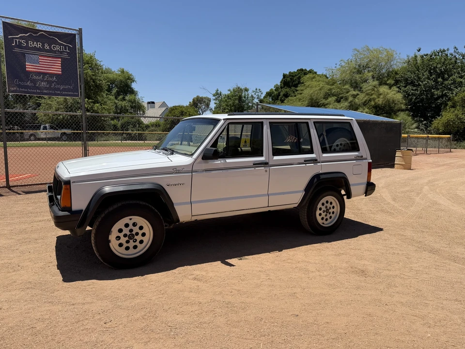 1992 Jeep XJ Cherokee - Image 6 of 31