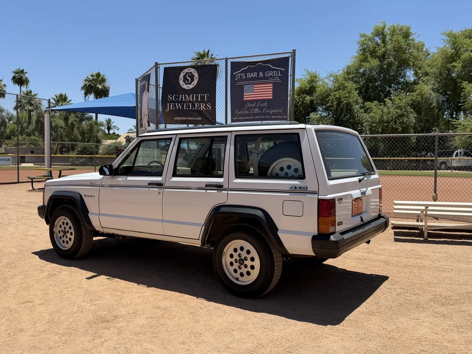 1992 Jeep XJ Cherokee - Image 8 of 31