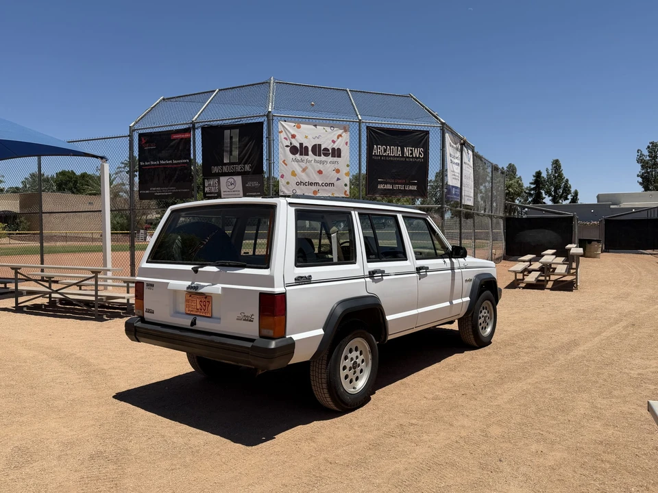 1992 Jeep XJ Cherokee - Image 11 of 31