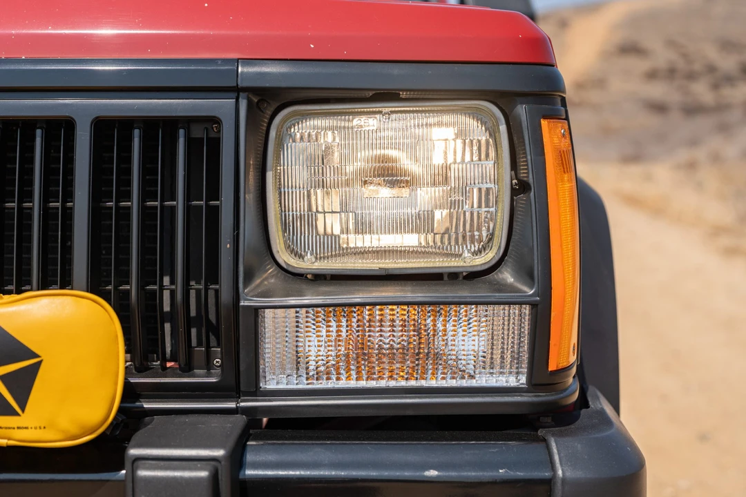 1992 Jeep Comanche - Image 20 of 31