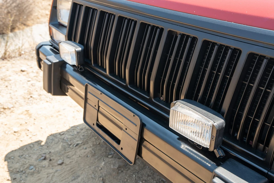 1992 Jeep Comanche - Image 19 of 31