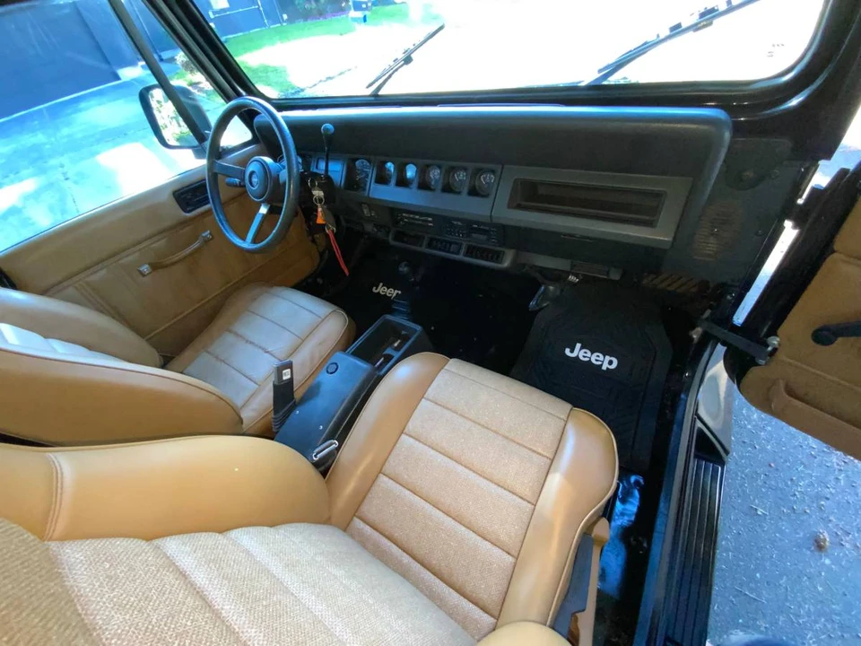 1992 Jeep YJ Wrangler - Image 9 of 20