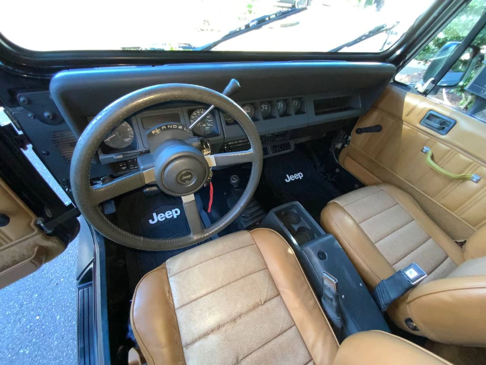 1992 Jeep YJ Wrangler - Image 10 of 20