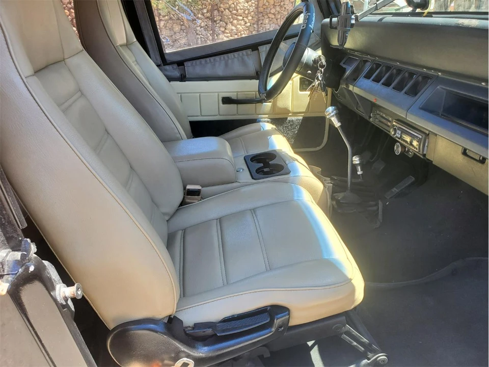 1992 Jeep YJ Wrangler - Image 6 of 11