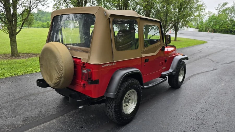 1992 Jeep YJ Wrangler - Image 3 of 11