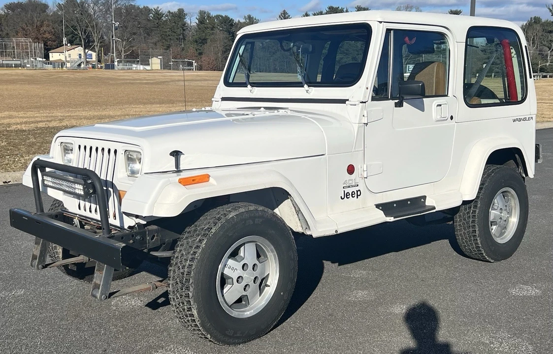 1992 Jeep YJ Wrangler - Image 11 of 17