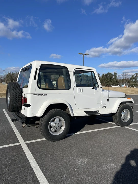1992 Jeep YJ Wrangler - Image 7 of 17