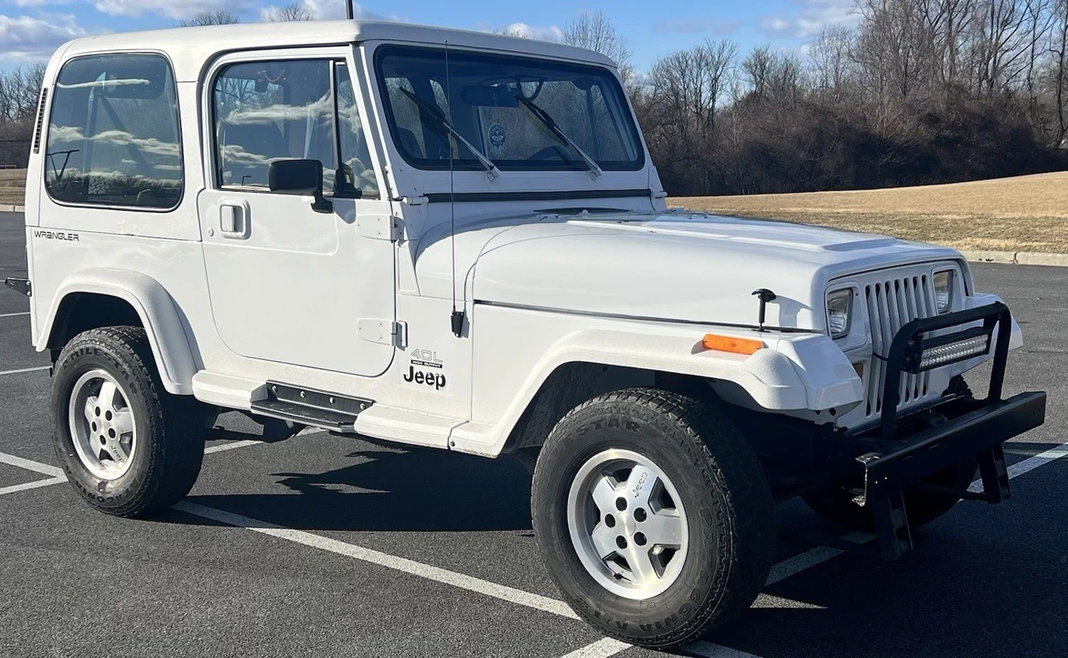 1992 Jeep YJ Wrangler - Image 5 of 17