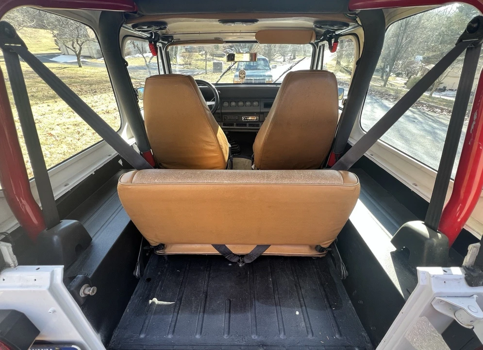 1992 Jeep YJ Wrangler - Image 15 of 17