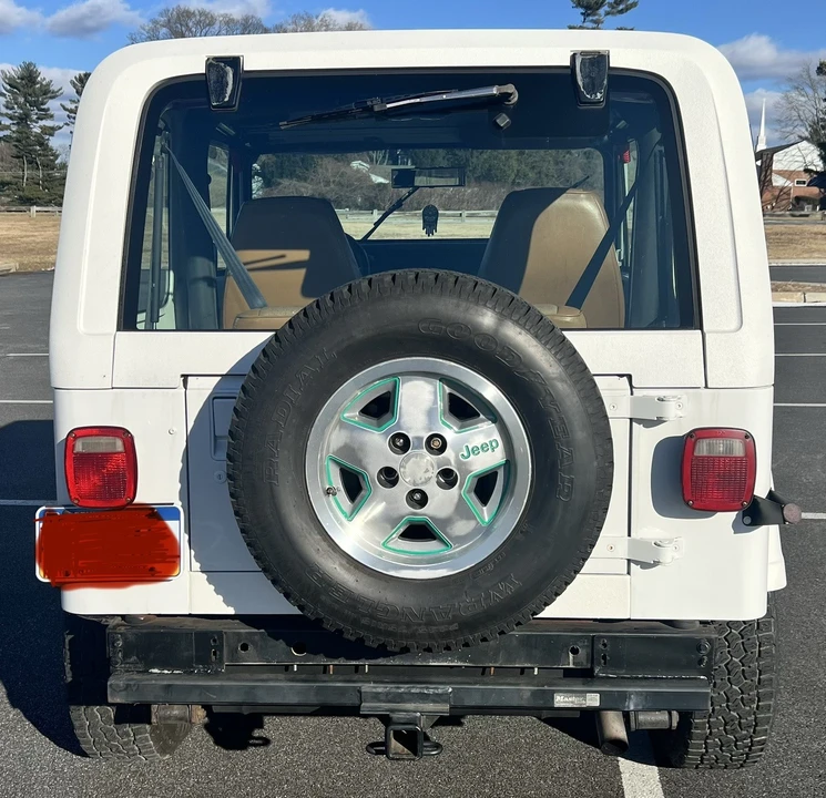 1992 Jeep YJ Wrangler - Image 2 of 17