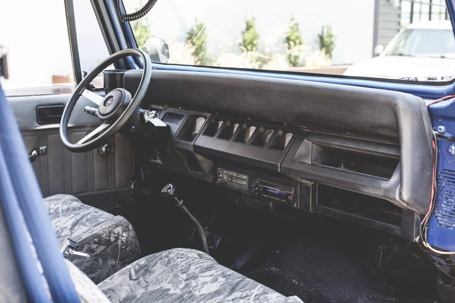 1992 Jeep YJ Wrangler - Image 5 of 12