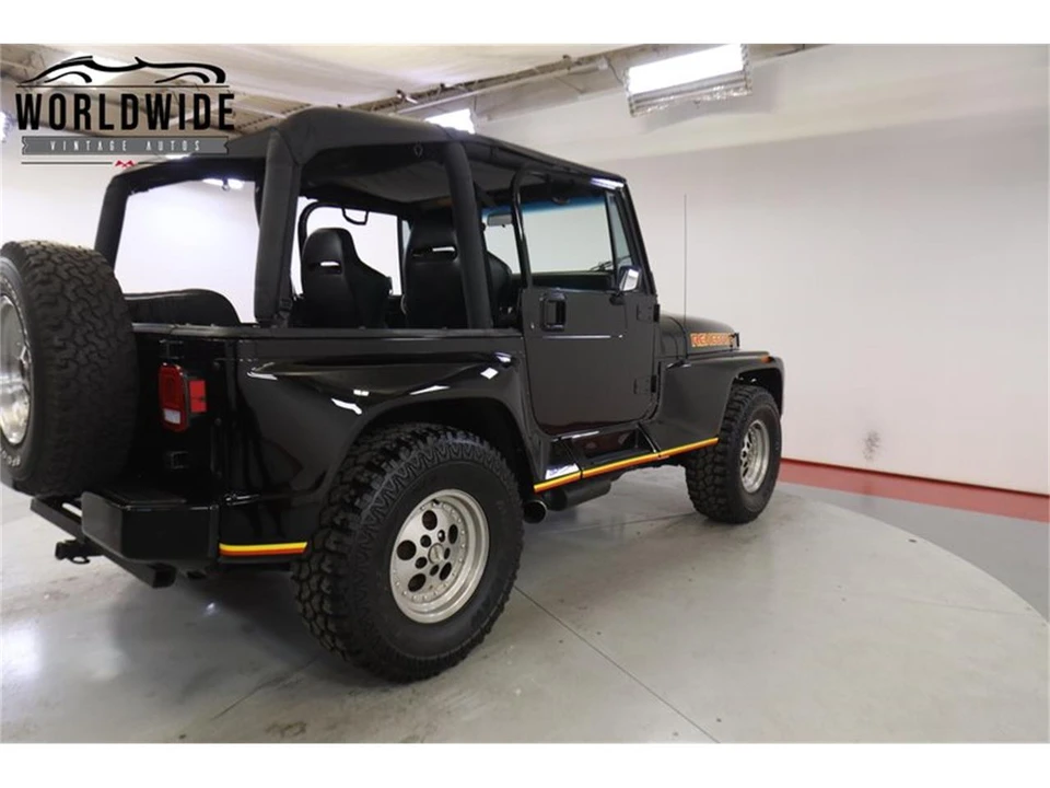 1992 Jeep YJ Wrangler - Image 23 of 31