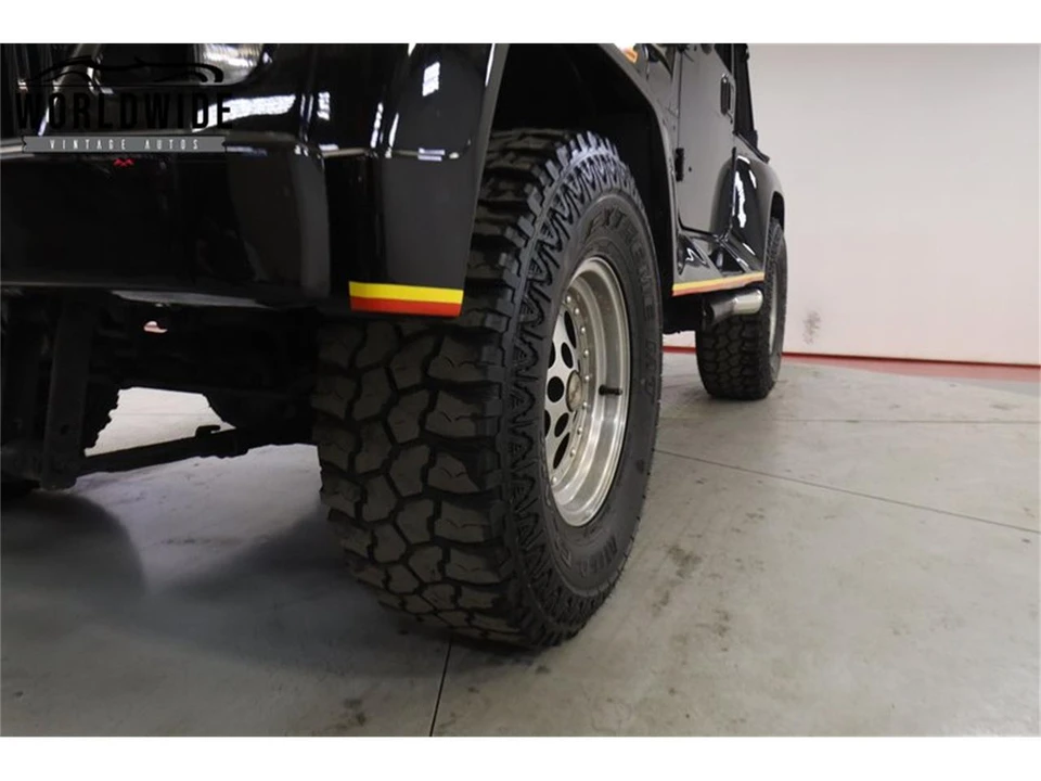 1992 Jeep YJ Wrangler - Image 11 of 31