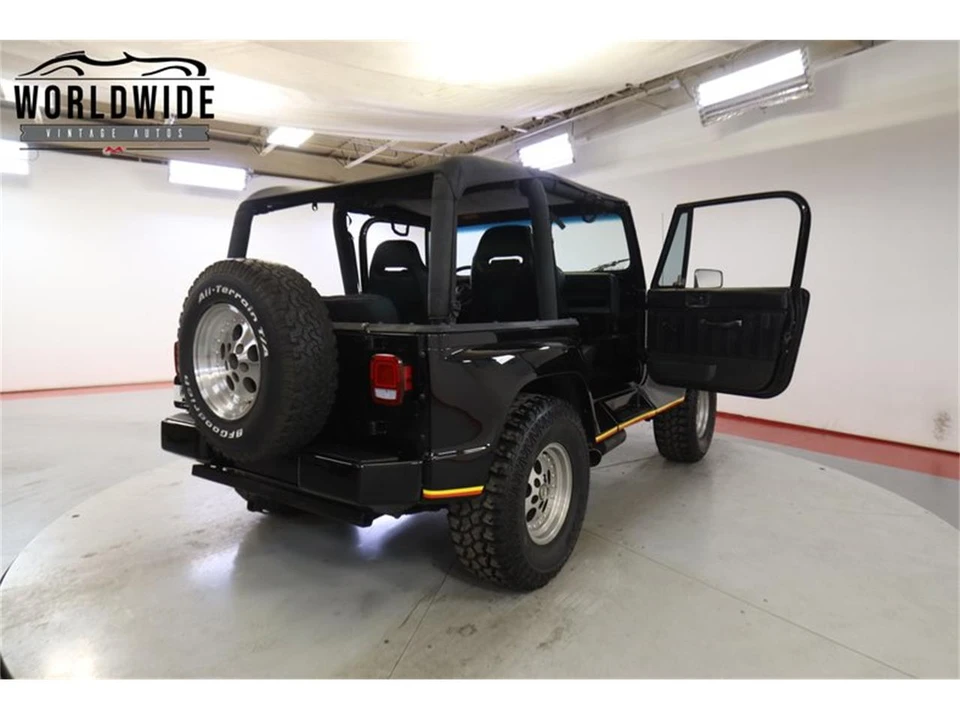 1992 Jeep YJ Wrangler - Image 30 of 31