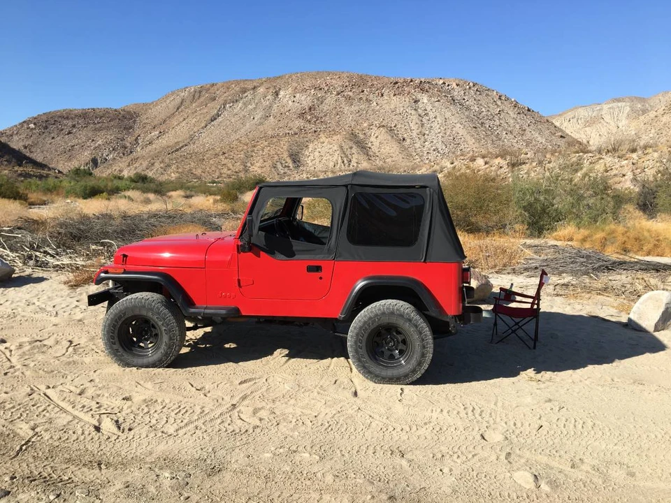 1992 Jeep YJ Wrangler - Image 6 of 8
