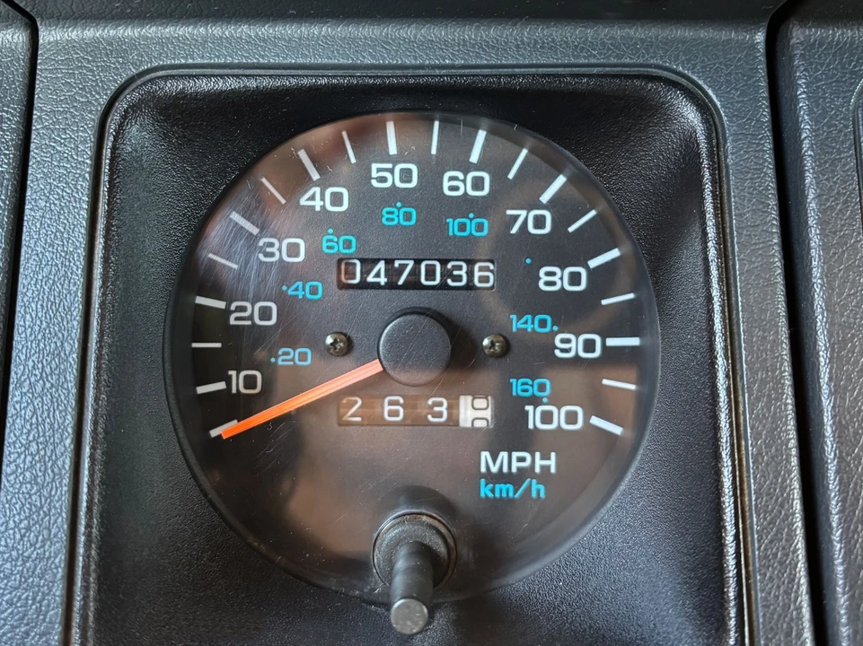 1992 Jeep YJ Wrangler - Image 13 of 30