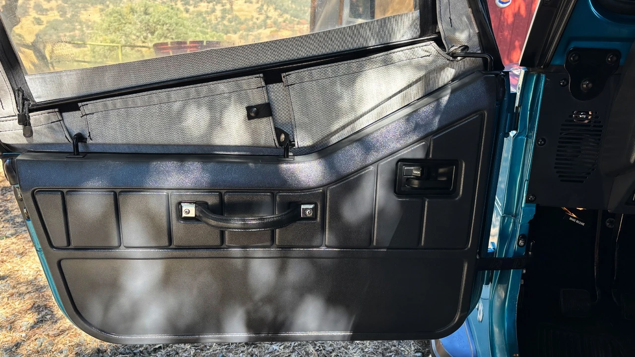 1992 Jeep YJ Wrangler - Image 28 of 30
