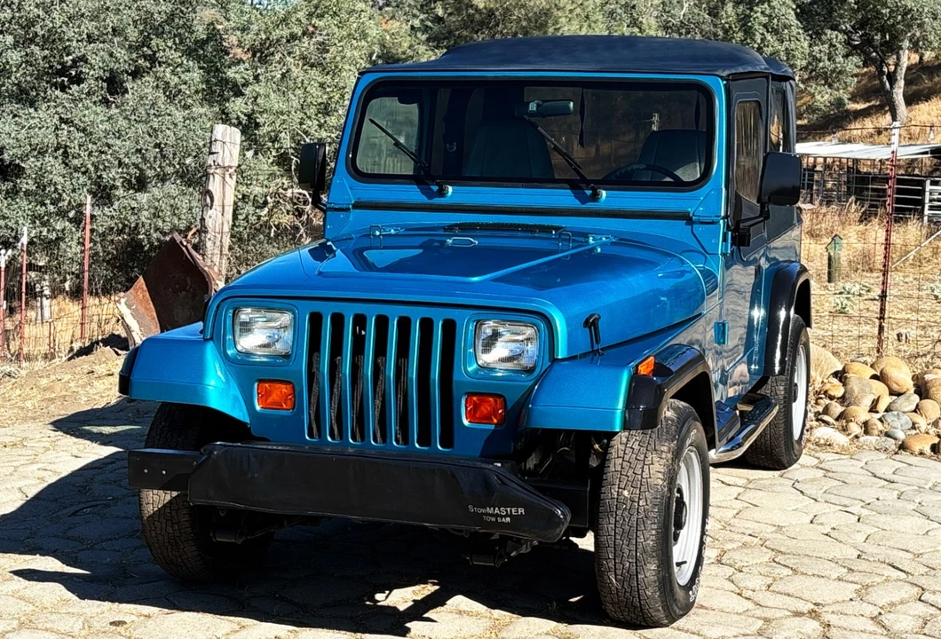 1992 Jeep YJ Wrangler - Image 7 of 30