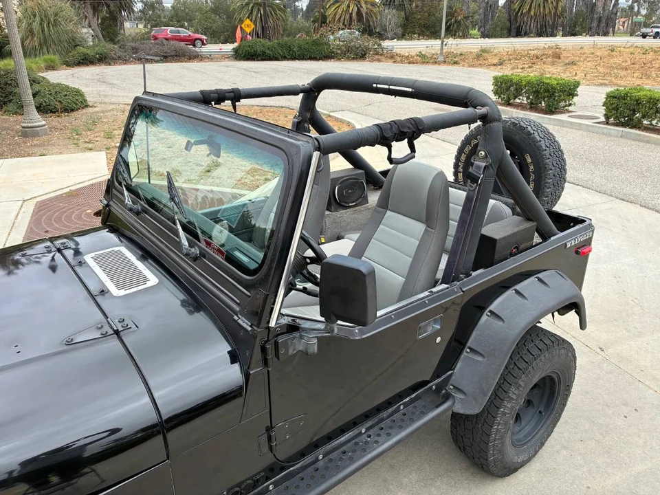 1992 Jeep YJ Wrangler - Image 14 of 16