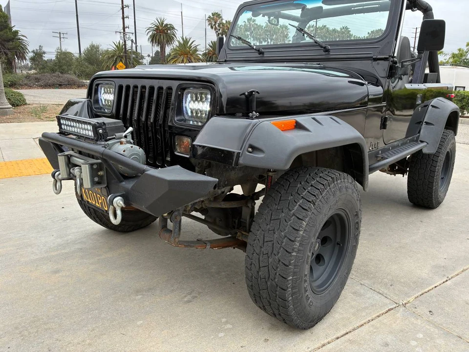 1992 Jeep YJ Wrangler - Image 15 of 16