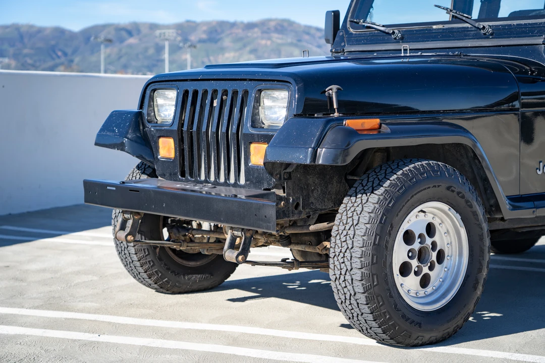 1992 Jeep YJ Wrangler - Image 17 of 31