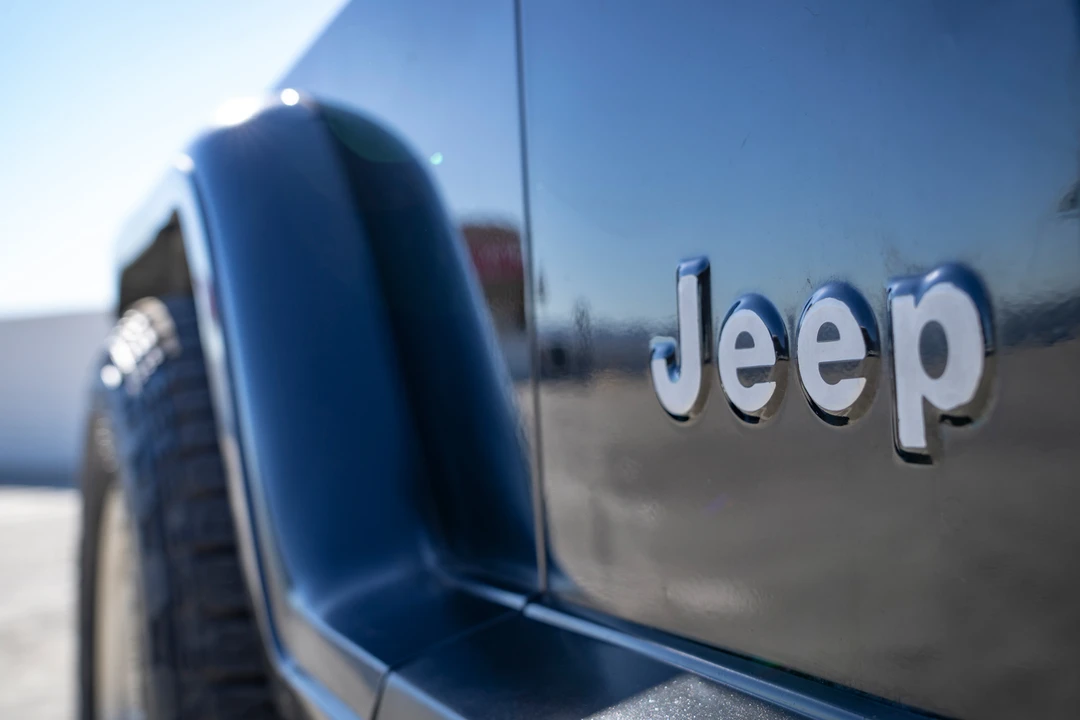 1992 Jeep YJ Wrangler - Image 23 of 31