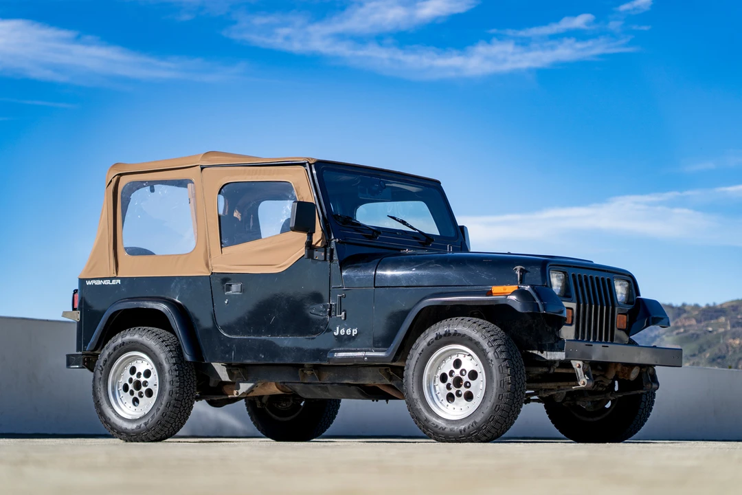 1992 Jeep YJ Wrangler - Image 8 of 31
