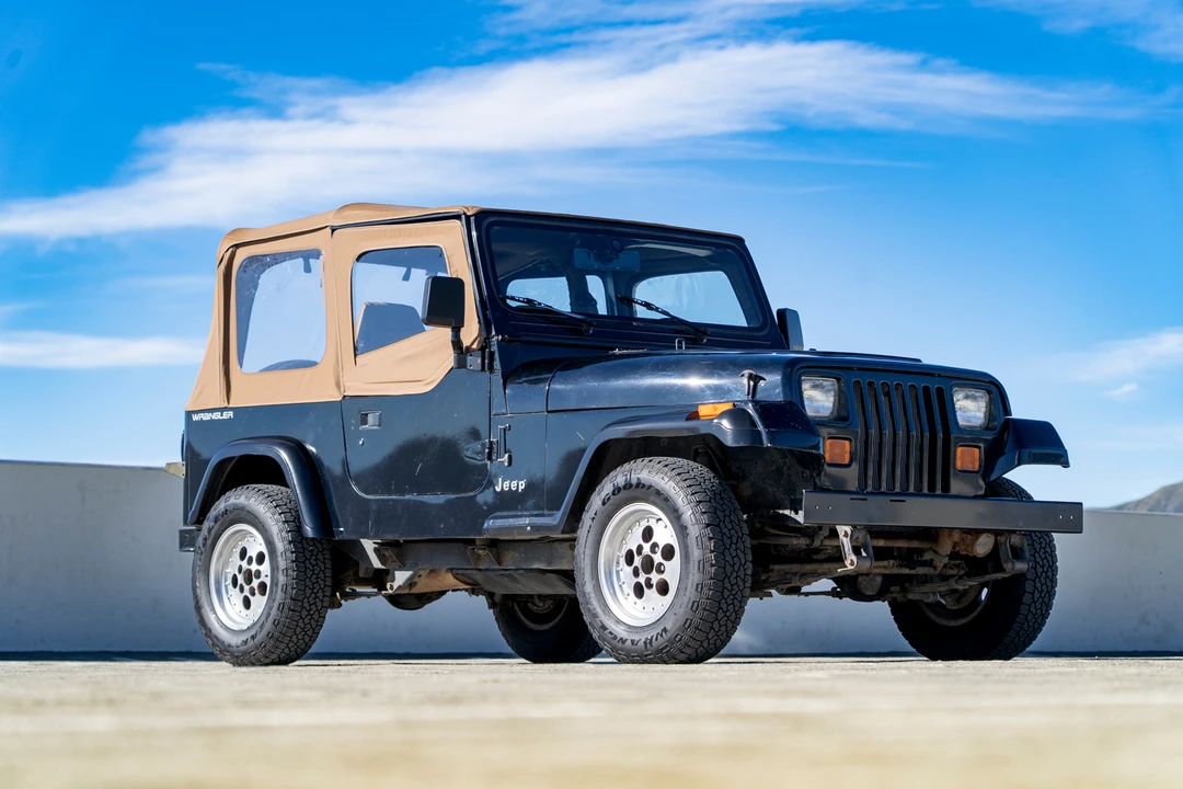 1992 Jeep YJ Wrangler - Image 9 of 31