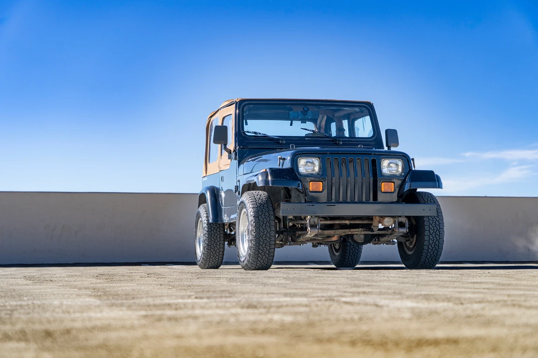 1992 Jeep YJ Wrangler - Image 11 of 31