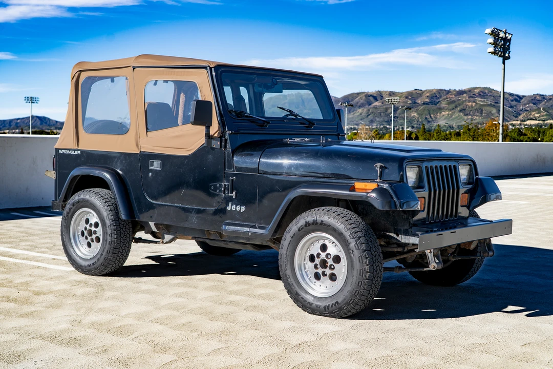 1992 Jeep YJ Wrangler - Image 10 of 31