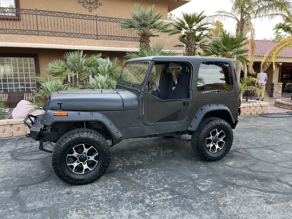 1992 Jeep YJ Wrangler - Image 2 of 31