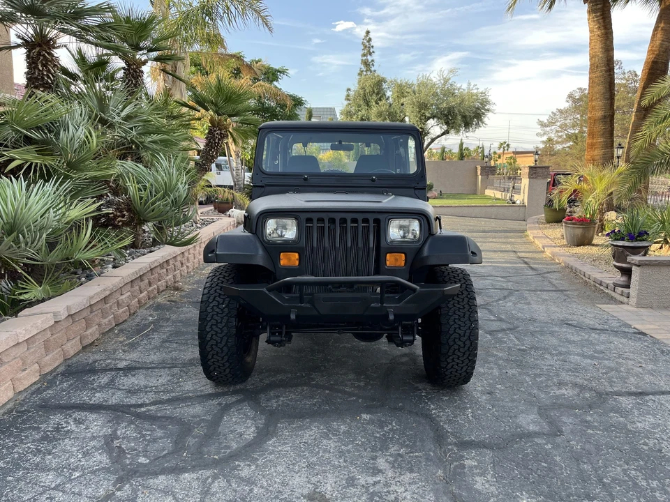 1992 Jeep YJ Wrangler - Image 10 of 31